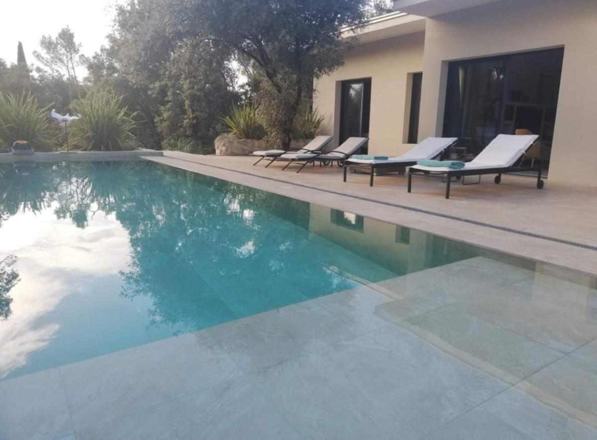 La Villa Kalliste Vacquieres  Luaran gambar