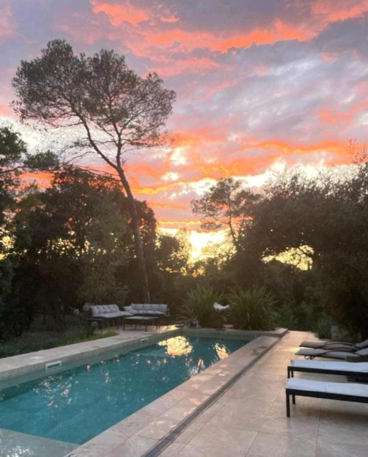 La Villa Kalliste Vacquieres  Luaran gambar